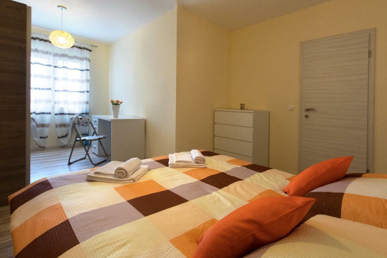 Valmas Apartment Pula