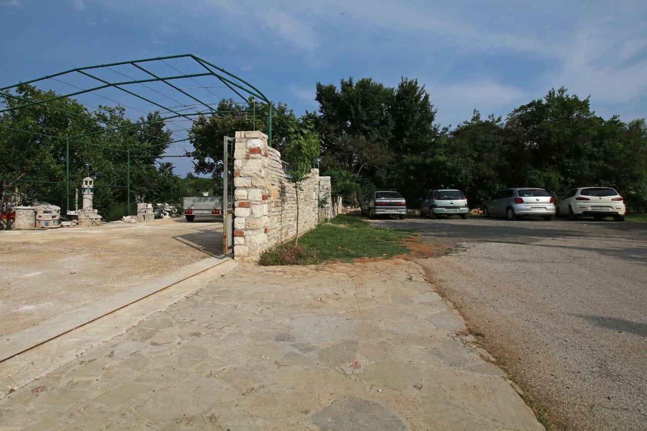 Apartment Valmas Pula
